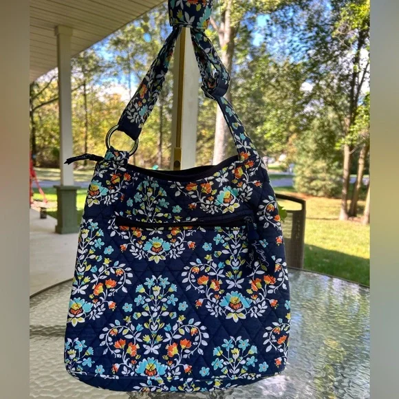 NWOT- Vintage 00’s retired VERA BRADLEY-“Blue Flowers” crossbody bag - Picture 5 of 8